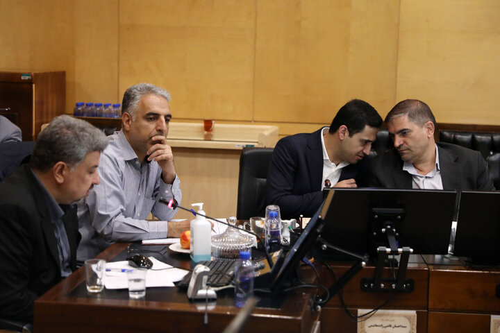 کمیسیون صنایع-وزیر نیرو 14-05-1404