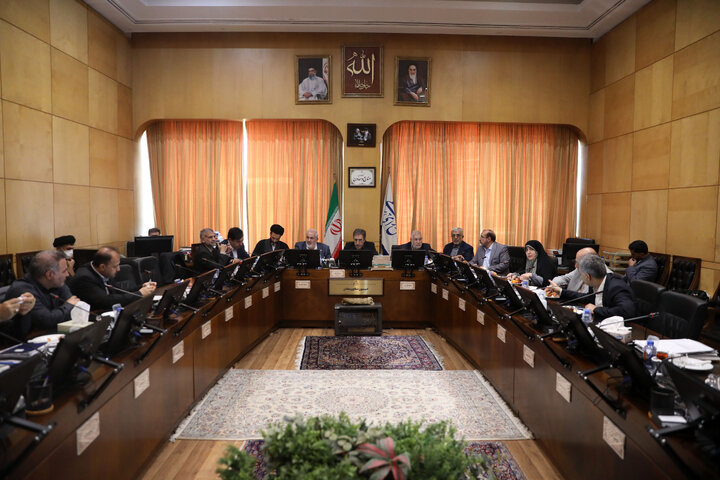 کمیسیون صنایع-وزیر نیرو 14-05-1404