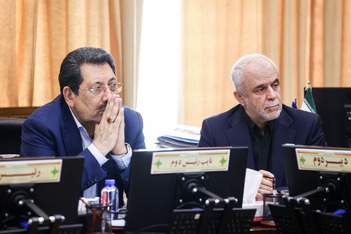 نشست کمیسیون اجتماعی با حضور وزیر صمت و رئیس بنیاد شهید