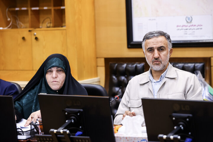 نشست کمیسیون اجتماعی با حضور وزیر صمت و رئیس بنیاد شهید