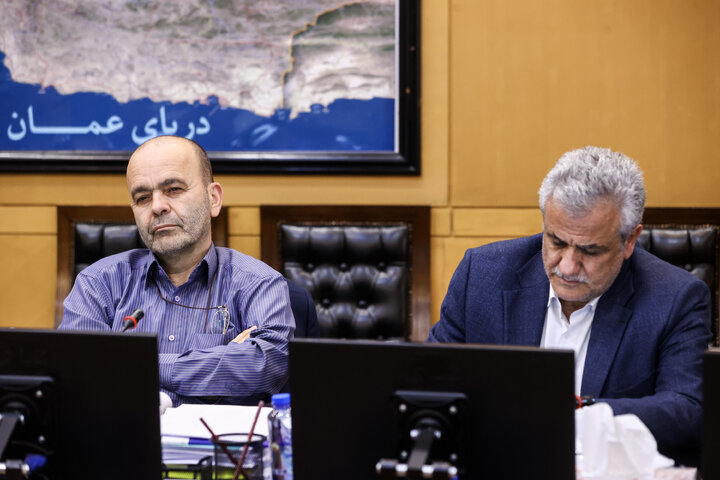 نشست کمیسیون اجتماعی با حضور وزیر صمت و رئیس بنیاد شهید