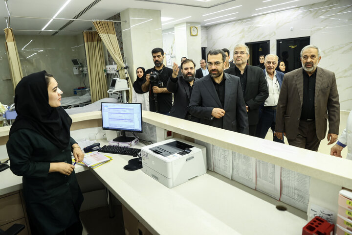بازدید جمعی از نمایندگان تهران از بیمارستان فیروزآبادی شهرری