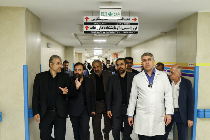 بازدید جمعی از نمایندگان تهران از بیمارستان فیروزآبادی شهرری