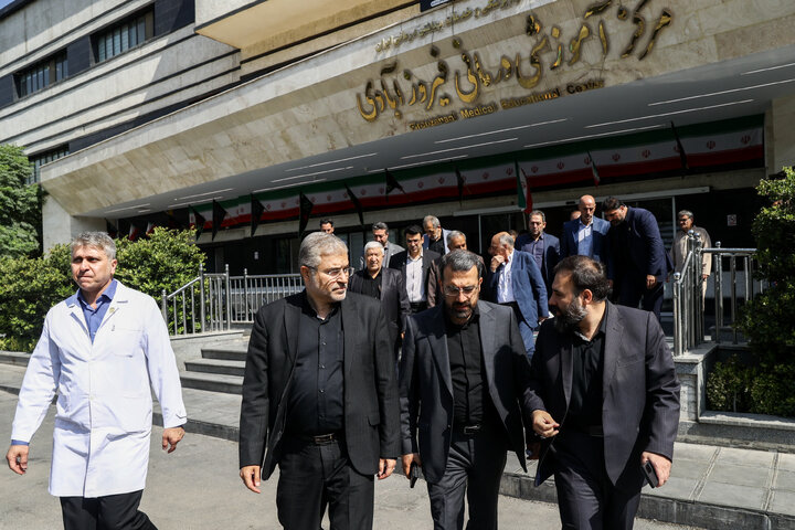 بازدید جمعی از نمایندگان تهران از بیمارستان فیروزآبادی شهرری