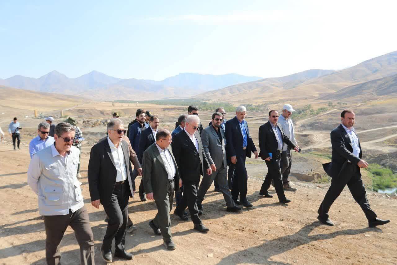 بازدید مفتح از طرحهای در حال اجرای شهرستان تویسرکان؛ از پروژه سد خرمرود تا پروژه نوسازی شبکه برق منطقه