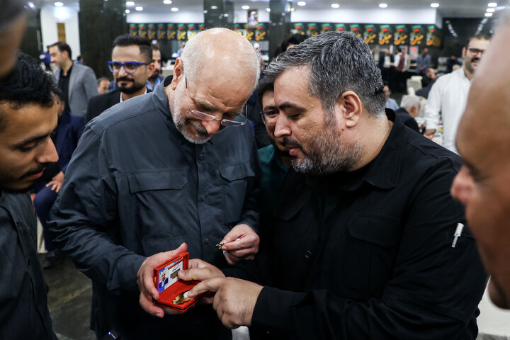 حضور رئیس مجلس در دورهمی صمیمانه خبرنگاران پارلمانی