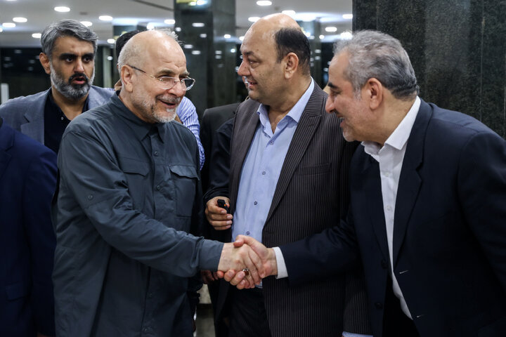 حضور رئیس مجلس در دورهمی صمیمانه خبرنگاران پارلمانی