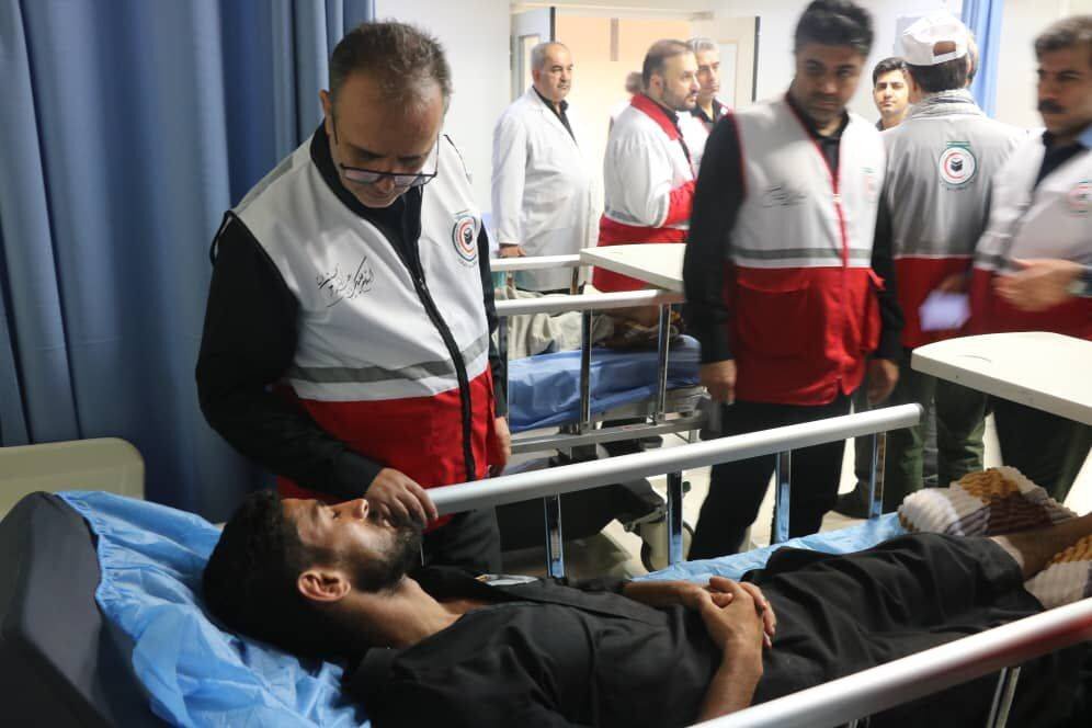 بازدید نظارتی جمعی از اعضای کمیسیون بهداشت مجلس از روند خدمات رسانی درمانگاههای هلال احمر به زائران در نجف اشرف