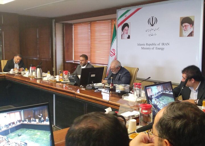 دیدار جباری نماینده مسجدسلیمان با وزیر نیرو به منظور پیگیری مسائل حوزه انتخابیه/ وعده علی‌آبادی برای تامین منابع مالی پست برق و حل بحران آب شرب منطقه