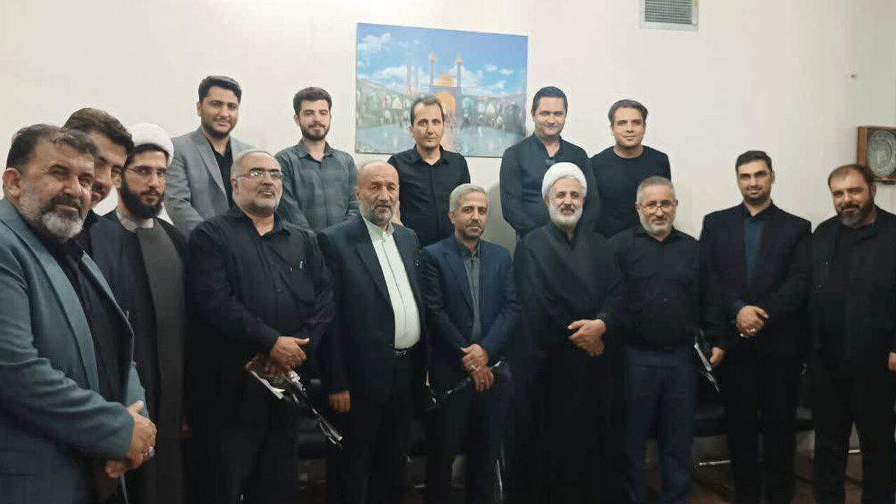 حجت‌الاسلام والمسلمین مجتبی ذوالنوری با اهالی رسانه دیدار کرد