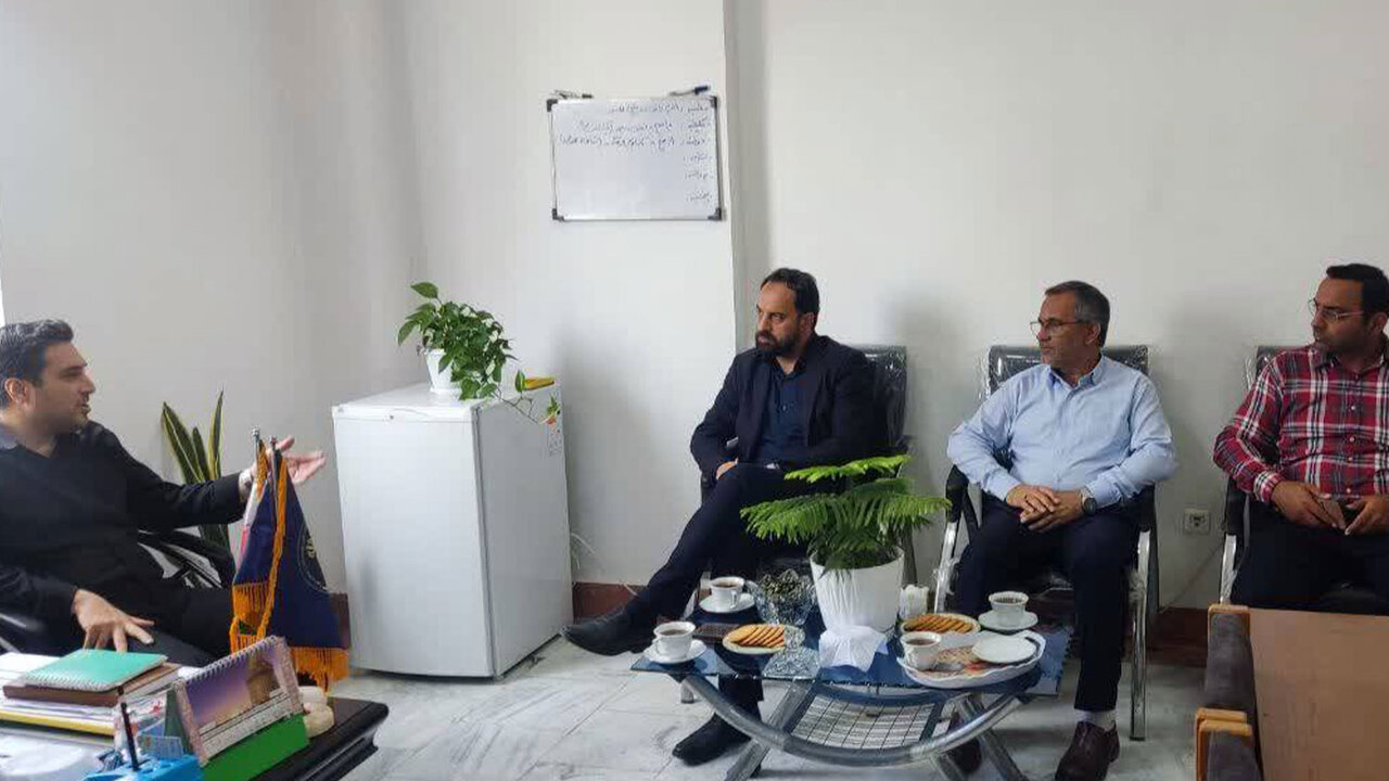 بازدید کشوری از کمیته امداد امام خمینی (ره) شهرستان سیمرغ/ ضرورت تقویت حمایت‌های معیشتی، اشتغال‌زایی و توانمندسازی مددجویان