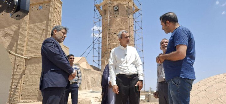 بازدید مقتدایی از مرمت پل تاریخی و مسجدجامع ورزنه و برج های کبوتر شهر اژیه هرند/ بودجه‌هایی برای مرمت برخی از ابنیه تاریخی شرق اصفهان تخصیص داده شد