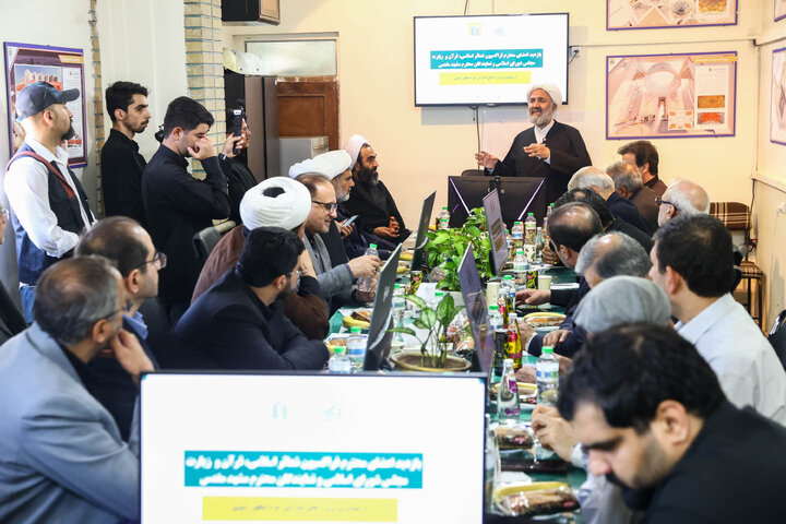 بازدید کمیسیون اصل 90 و فراکسیون قرآن و زیارت مجلس از طرح توسعه و پروژه‌های عمرانی حرم مطهر رضوی - 1