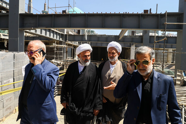بازدید اعضای کمیسیون اصل ۹۰ و فراکسیون قرآن و زیارت مجلس از طرح توسعه و پروژه‌های عمرانی حرم مطهر رضوی - 2