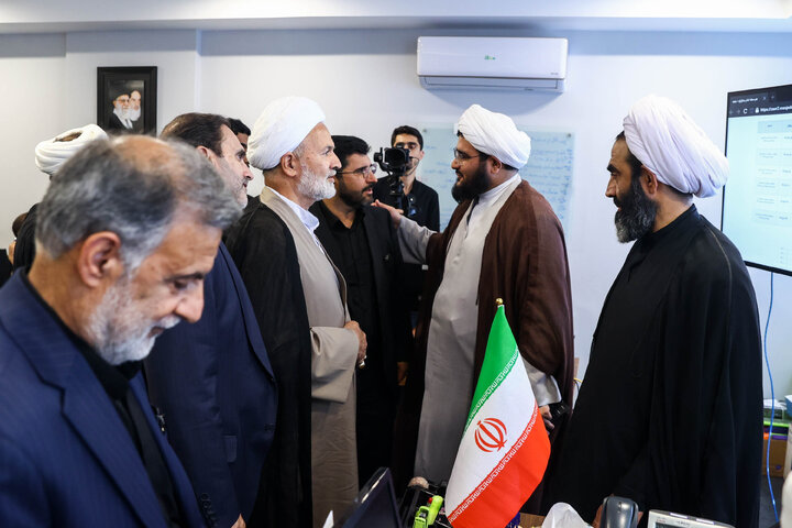 بازدید اعضای کمیسیون اصل ۹۰ و فراکسیون قرآن و زیارت مجلس از قرارگاه هم محله امام رضا(ع)