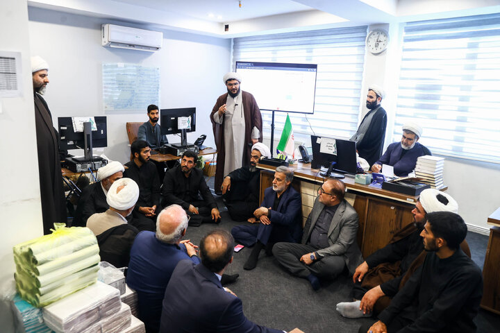 بازدید اعضای کمیسیون اصل ۹۰ و فراکسیون قرآن و زیارت مجلس از قرارگاه هم محله امام رضا(ع)