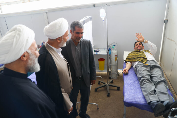 بازدید اعضای کمیسیون اصل ۹۰ و فراکسیون قرآن و زیارت مجلس از مواکب خدمت‌رسان به زائران حرم رضوی
