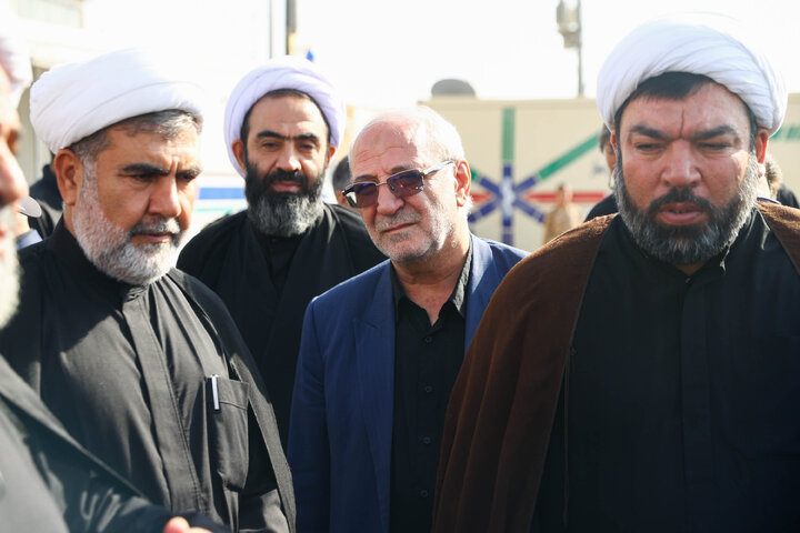 بازدید اعضای کمیسیون اصل ۹۰ و فراکسیون قرآن و زیارت مجلس از مواکب خدمت‌رسان به زائران حرم رضوی