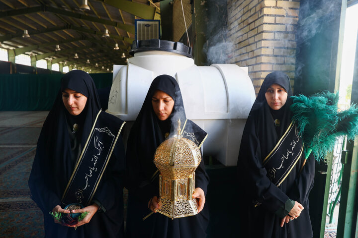 بازدید اعضای کمیسیون اصل ۹۰ و فراکسیون قرآن و زیارت مجلس از مواکب خدمت‌رسان به زائران حرم رضوی