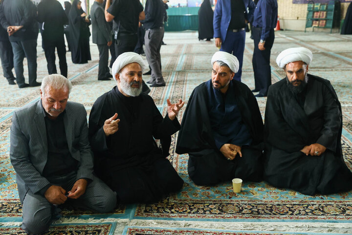 بازدید اعضای کمیسیون اصل ۹۰ و فراکسیون قرآن و زیارت مجلس از مواکب خدمت‌رسان به زائران حرم رضوی