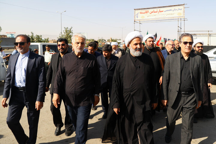 بازدید اعضای کمیسیون اصل ۹۰ و فراکسیون قرآن و زیارت مجلس از مواکب خدمت‌رسان به زائران حرم رضوی