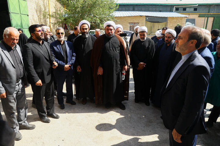 بازدید اعضای کمیسیون اصل ۹۰ و فراکسیون قرآن و زیارت مجلس از مواکب خدمت‌رسان به زائران حرم رضوی