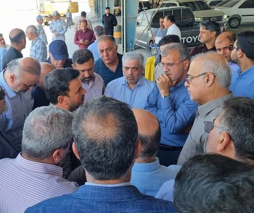 حضور مرادی درجمع صیادان بندرعباسی/بازدید مردادی به همراه رئیس شیلات کشور و استاندار هرمزگان از جزیره قشم