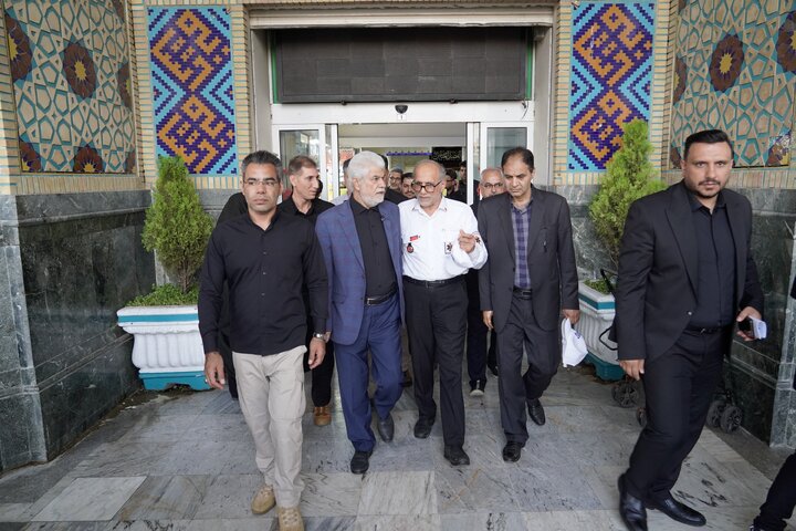 بازدید رئیس کمیسیون بهداشت از مراکز درمانی آستان قدس رضوی و اورژانس مستقر در مشهد روند ارائه خدمات به زائران امام رضا ( ع )