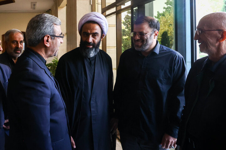 نشست اعضای کمیسیون اصل ۹۰ و فراکسیون قرآن و زیارت مجلس با استاندار، شهردار و ستاد اجرایی خدمات سفر زائرین خراسان رضوی