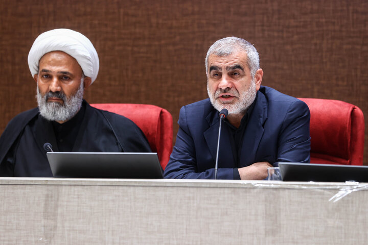 نشست اعضای کمیسیون اصل ۹۰ و فراکسیون قرآن و زیارت مجلس با استاندار، شهردار و ستاد اجرایی خدمات سفر زائرین خراسان رضوی