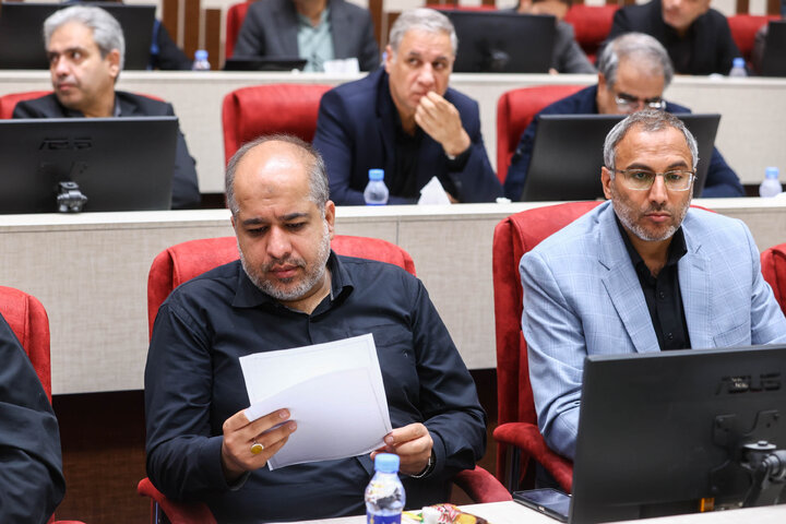 نشست اعضای کمیسیون اصل ۹۰ و فراکسیون قرآن و زیارت مجلس با استاندار، شهردار و ستاد اجرایی خدمات سفر زائرین خراسان رضوی