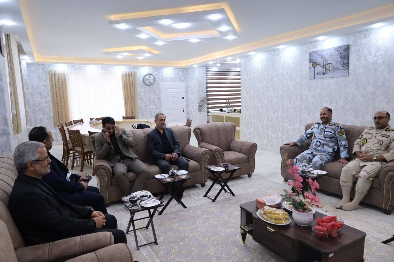 نماینده رشت و خمام با فرمانده مرزبانی استان گیلان دیدار کرد/ گیلان علاوه بر گردشگری، باید بهعنوان یک استان مرزی دیده شود/ افزایش سهمیه سوخت گیلان از ۳۰ به ۳۵ میلیون لیتر