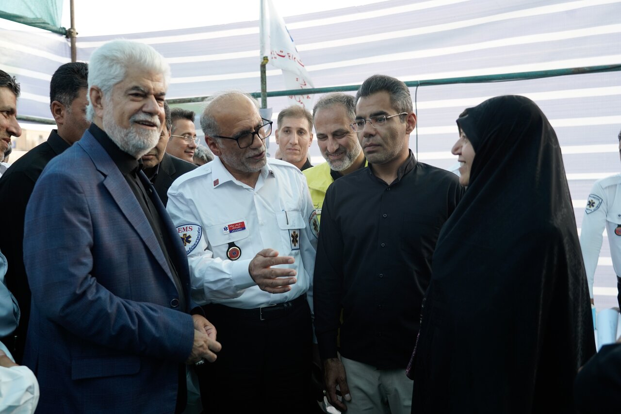 بازدید رئیس کمیسیون بهداشت از مراکز درمانی آستان قدس رضوی و اورژانس مستقر در مشهد روند ارائه خدمات به زائران امام رضا ( ع )