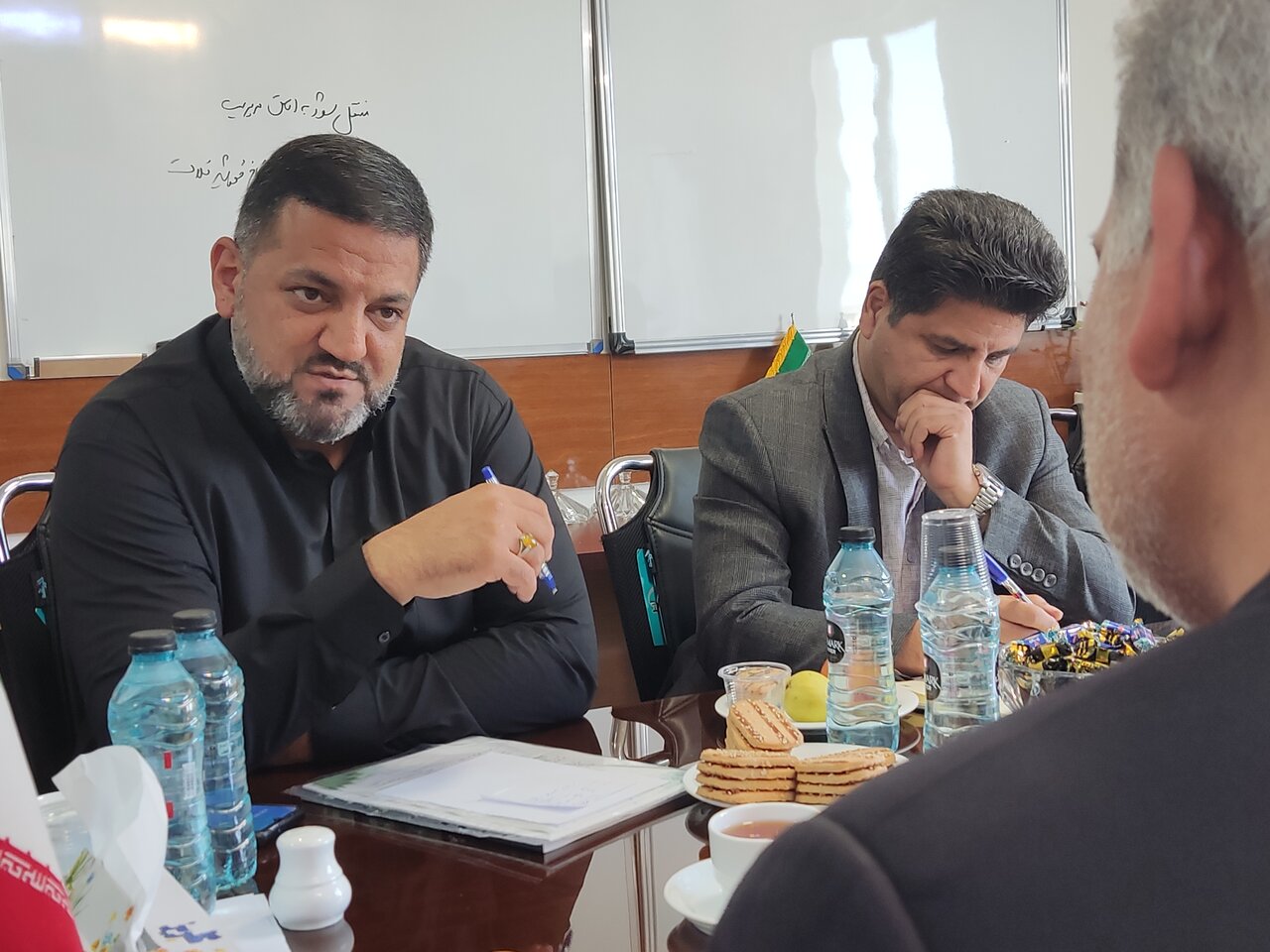 عظیمی راد از مجتمع تجاری آسیب‌دیده قائم مشهد بازدید کرد/ حمایت ۱۳۰۰ میلیارد ریالی از پارک‌های علم و فناوری و شرکت‌های دانش‌بنیان مشهد