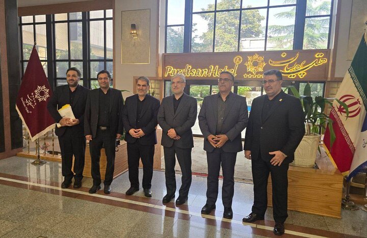 نشست مشترک زنگنه با وزیر علوم/ بررسی موضوع احداث دانشکده علوم انسانی دانشگاه تربت حیدریه و اخذ رشته مهندسی پزشکی