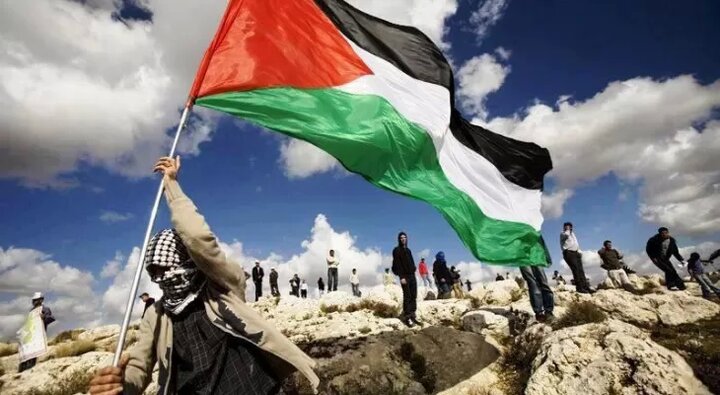اجماع جهان اسلام می‌تواند صهیونیست‌ها را از غزه دور کند/ کشورهای اسلامی باید سفرای حامی اسرائیل را اخراج کنند
