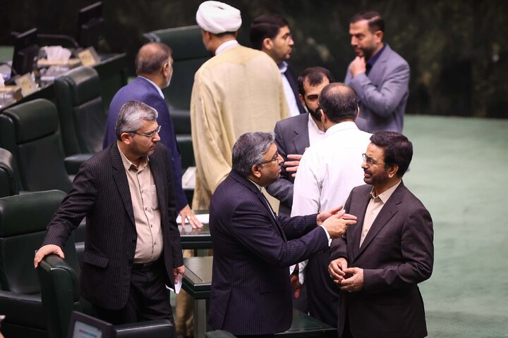 صحن علنی یکشنبه 4 شهریورماه مجلس شورای اسلامی