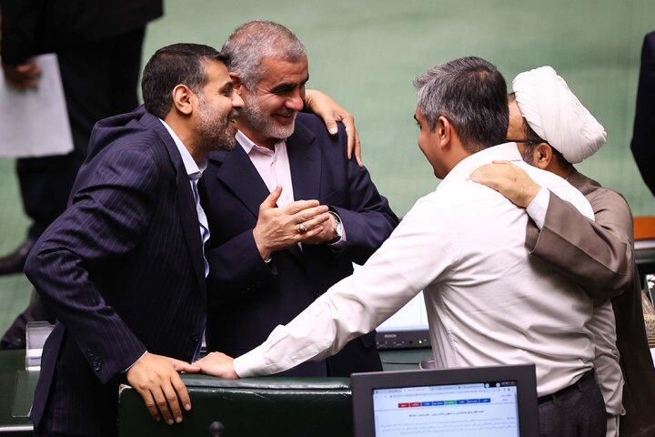 صحن علنی یکشنبه 4 شهریورماه مجلس شورای اسلامی