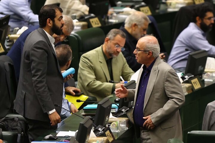 صحن علنی یکشنبه 4 شهریورماه مجلس شورای اسلامی