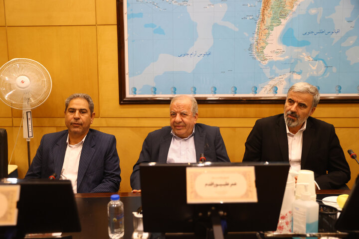 نشست 4 شهریور کمیسیون بهداشت با حضور وزیر بهداشت