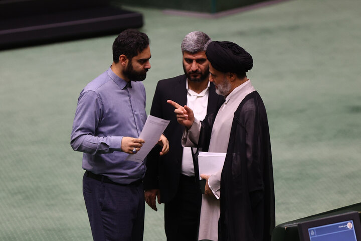 نشست علنی چهارشنبه 5 شهریورماه 1404 مجلس شورای اسلامی