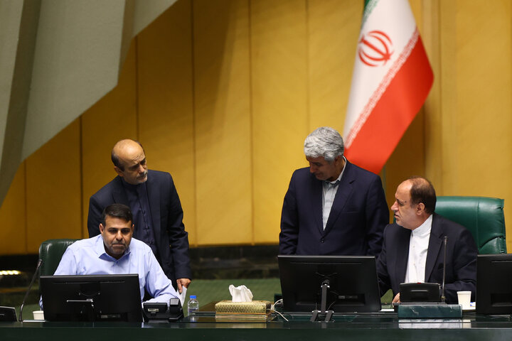 نشست علنی چهارشنبه 5 شهریورماه 1404 مجلس شورای اسلامی