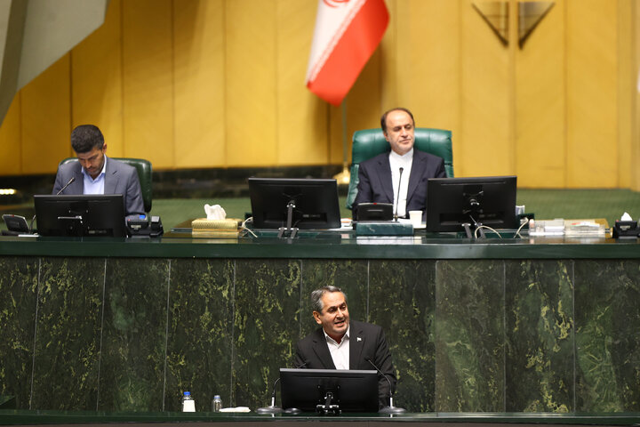 ناطقان میان دستور نشست علنی چهارشنبه 5 شهریور مجلس