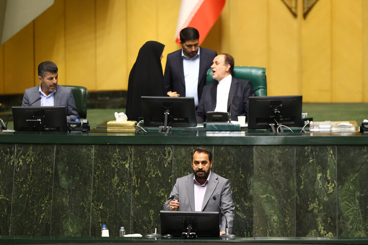 ناطقان میان دستور نشست علنی چهارشنبه 5 شهریور مجلس