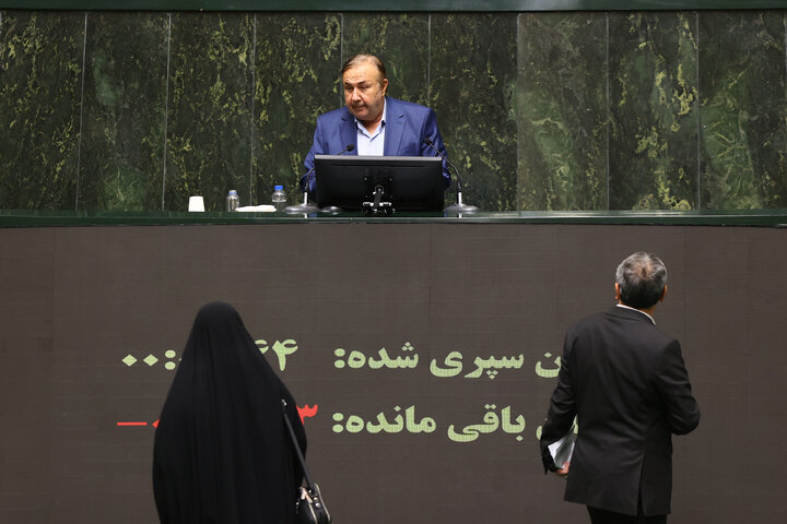 ناطقان میان دستور نشست علنی چهارشنبه 5 شهریور مجلس