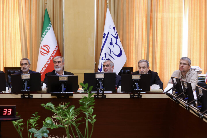 نشست کمیسیون امنیت ملی و سیاست خارجی مجلس با حضور وزیر امور خارجه