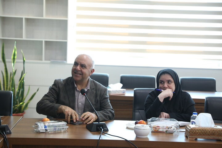 نشست فراکسیون کشاورزی پویا و امور عشایر با تولیدکنندگان و فعالان انجمن صنفی ماکارونی