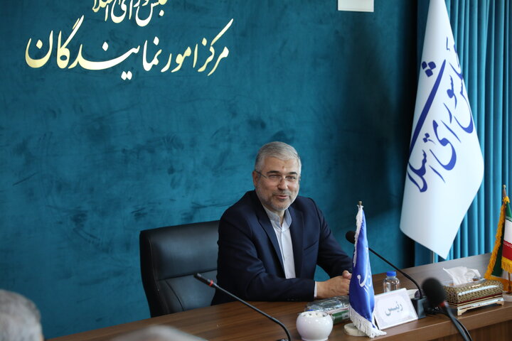 نشست فراکسیون کشاورزی پویا و امور عشایر با تولیدکنندگان و فعالان انجمن صنفی ماکارونی پیمان فلسفی