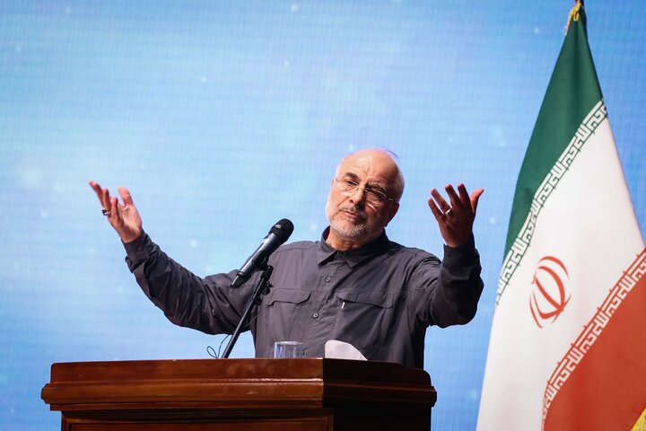 همایش روز جهانی مسجد با سخنرانی دکتر قالیباف