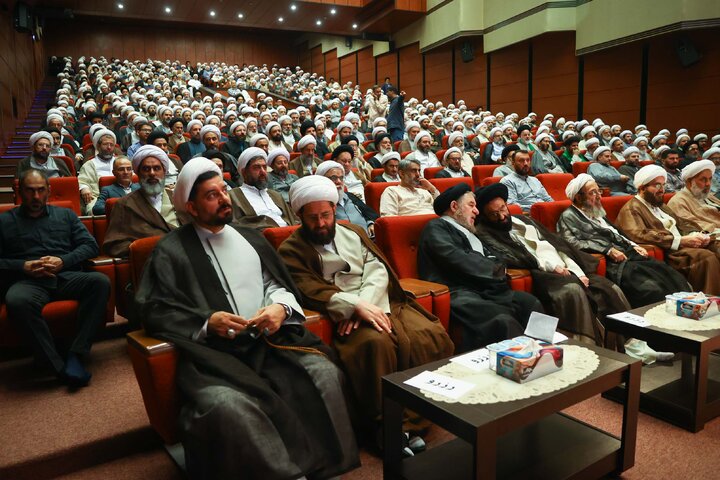 همایش روز جهانی مسجد با سخنرانی دکتر قالیباف